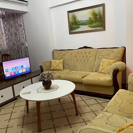 Two Bedroom Τίρανα