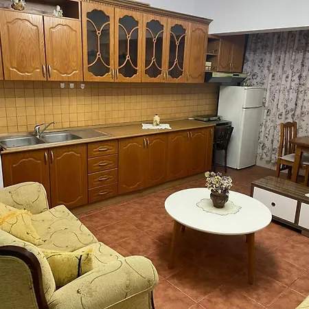 Two Bedroom Διαμέρισμα Τίρανα