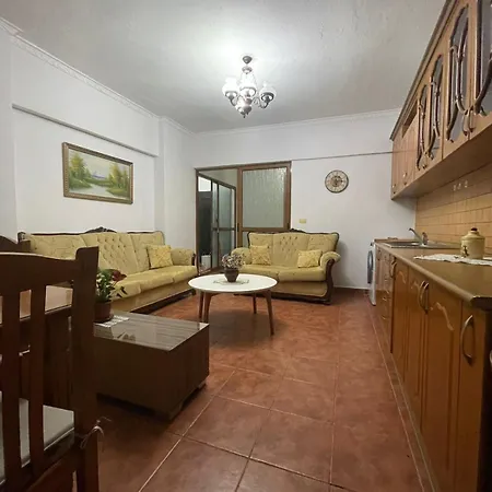 Two Bedroom Διαμέρισμα *